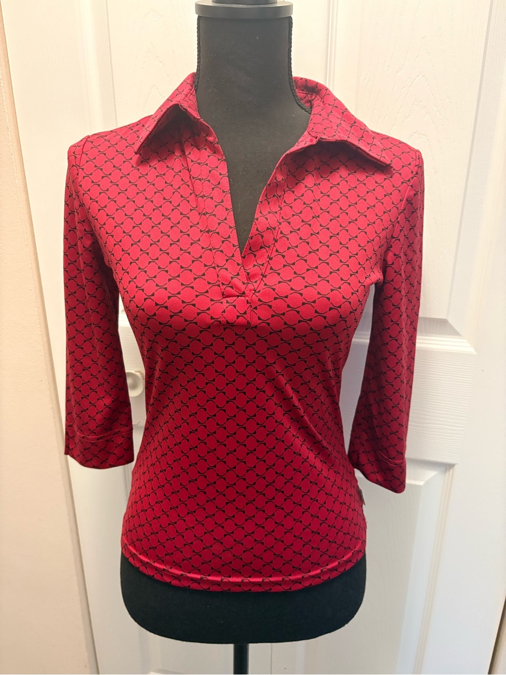 Guess Red Patterned Collared Button-Down Top